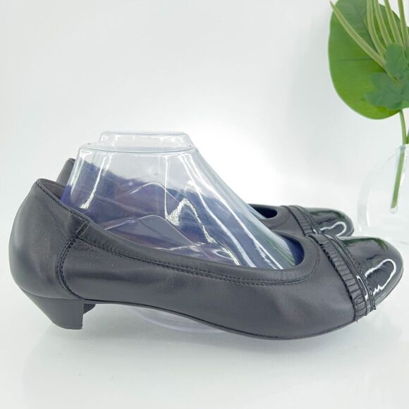 AGL Italy Women's Pump Size 41 11 Cap Toe Block Heel Low Heel Black Leather - Picture 3 of 11
